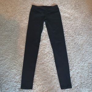 Black ivivva (lululemon) leggings
